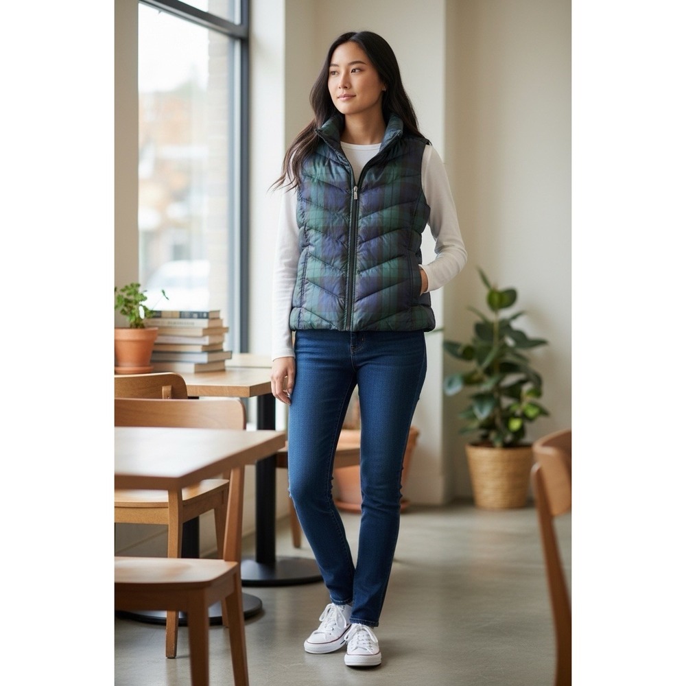 Lands End Down Blend Vest Womens M Blue Green Plaid Tartan Preppy Classic Puffer